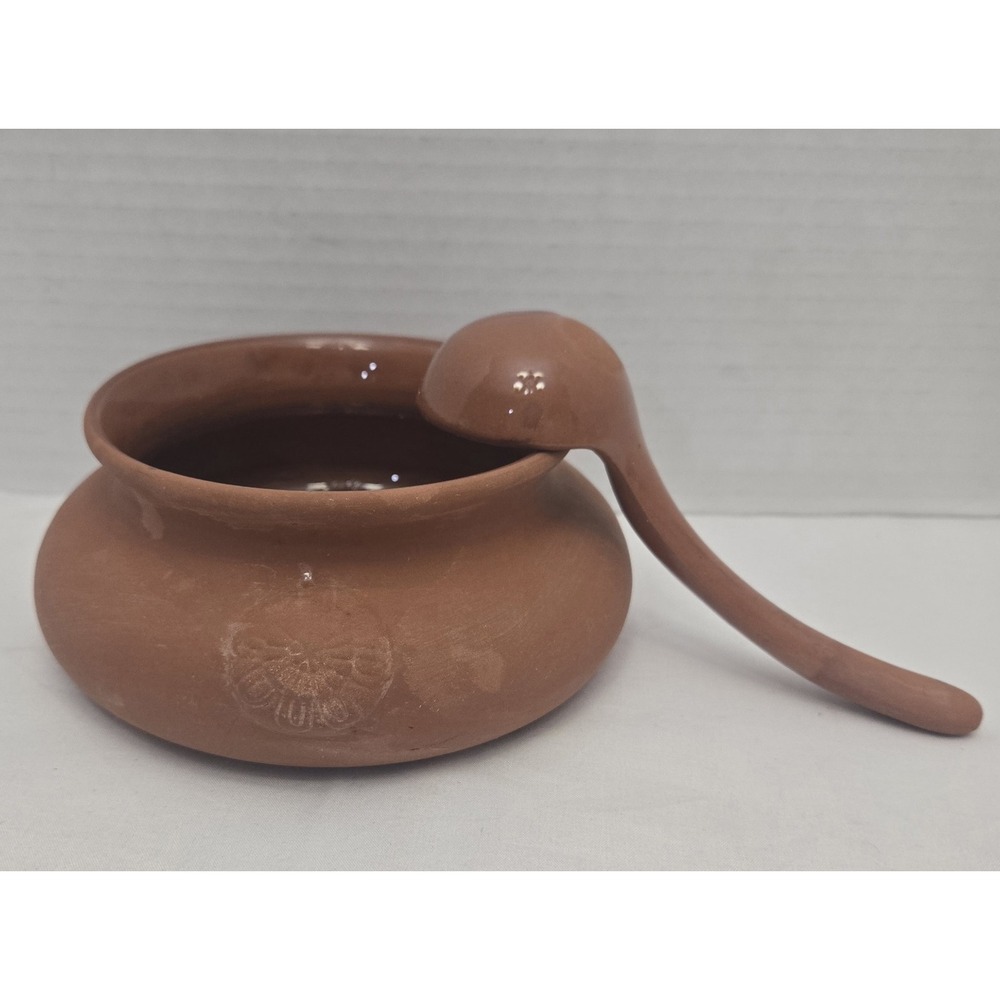 Vtg Terracotta Salsa Pot/Ladle Set Glazed Interior Floral Medallion Pristine